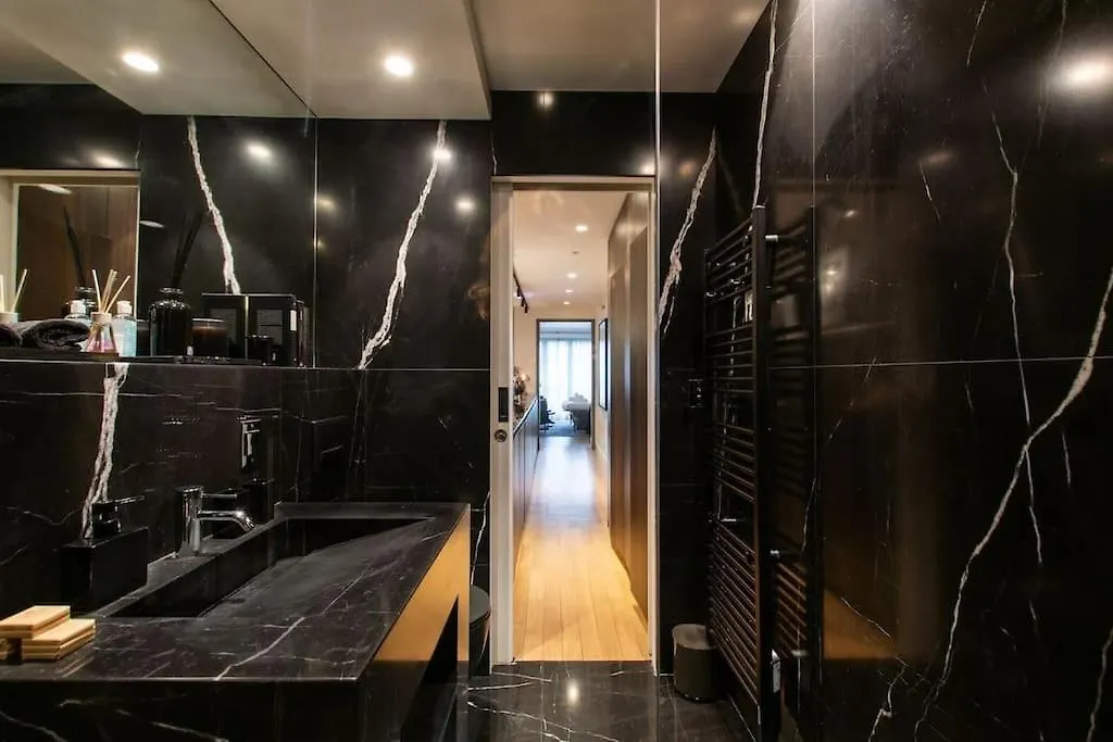 Apartment Appartement De Luxe Avenue Montaigne Paris